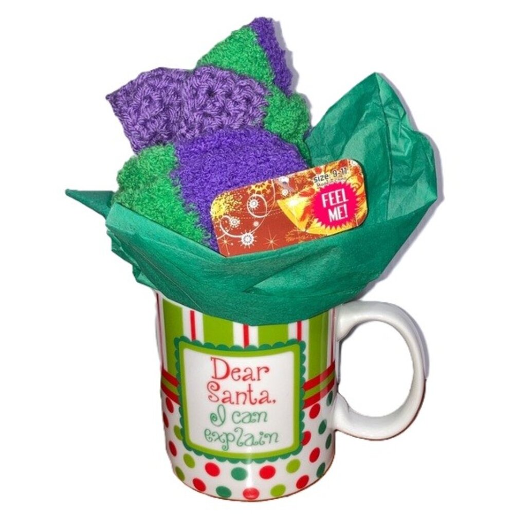 Dear Santa “I Can Explain” Coffee Mug 16 oz and Fuzzy Socks GIFT SET